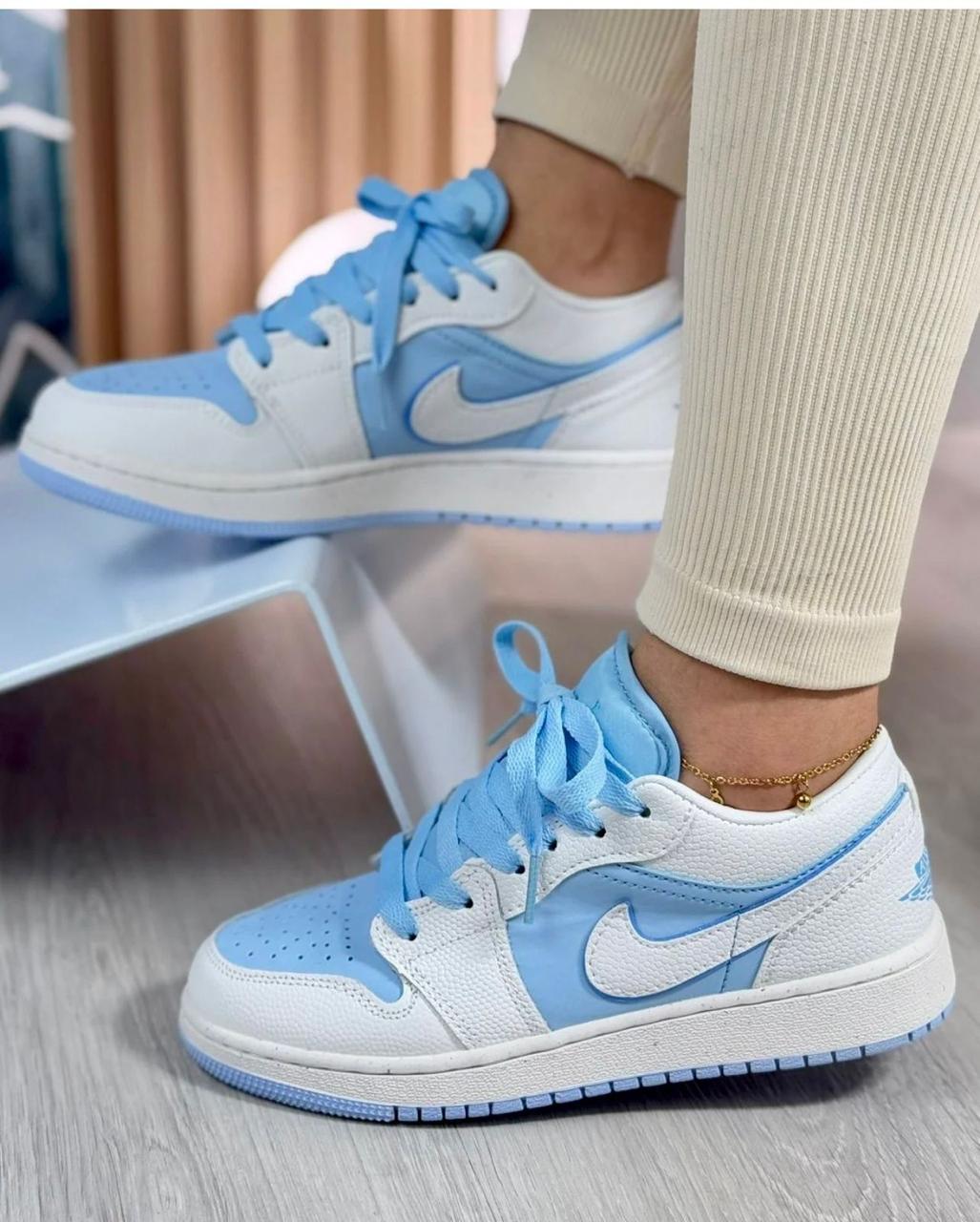 Dunk Low - Image 32