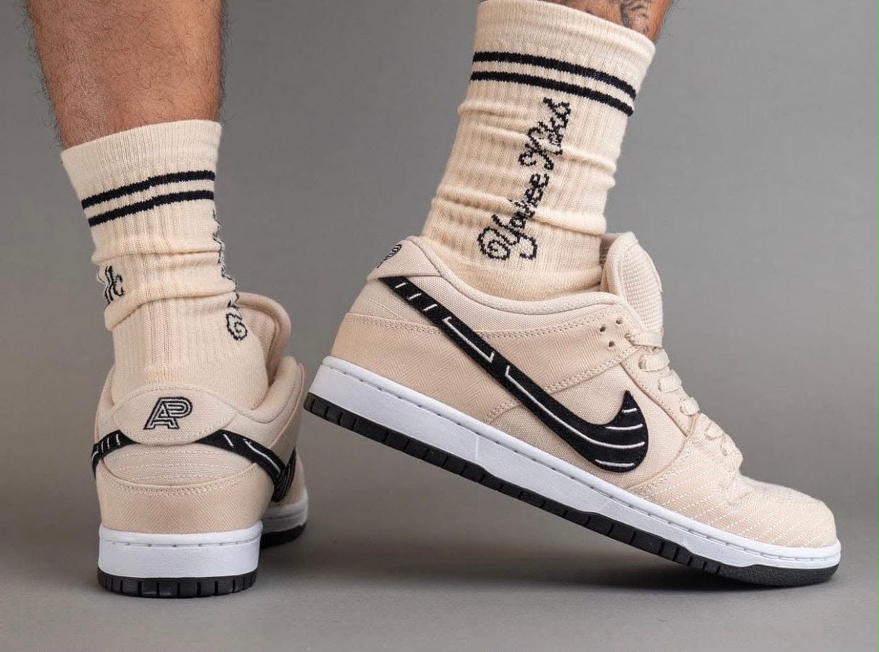 Dunk Low - Image 36