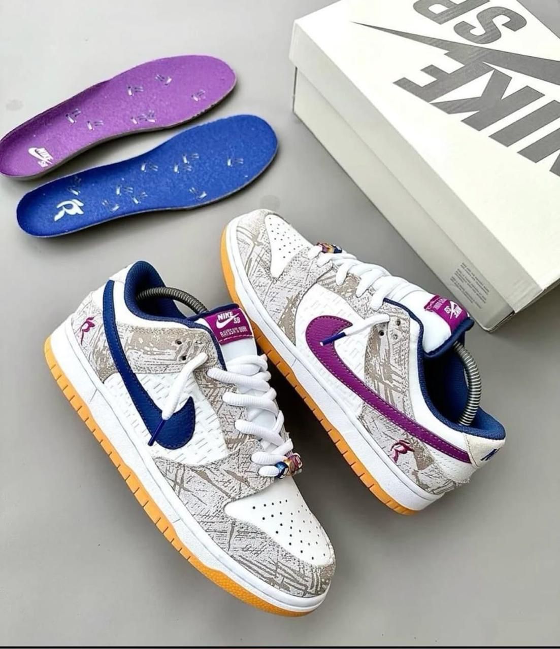 Dunk Low - Image 25