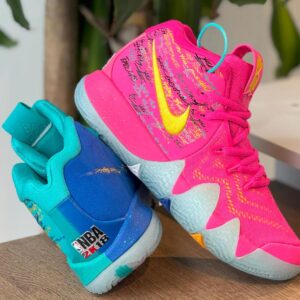 Kyrie 4